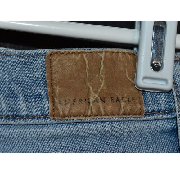 American Eagle Outfitters Women's 2 Strigid Distressed Jean Shorts Jorts Denim - Picture 6 of 11
